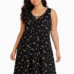 Torrid Black and White Floral Lace-Up Mini Dress